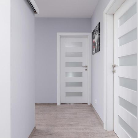 Cracow Pradnik Spacious & Family Apartment With 3 Bedroom By Renters Prestige Krakov Exteriér fotografie