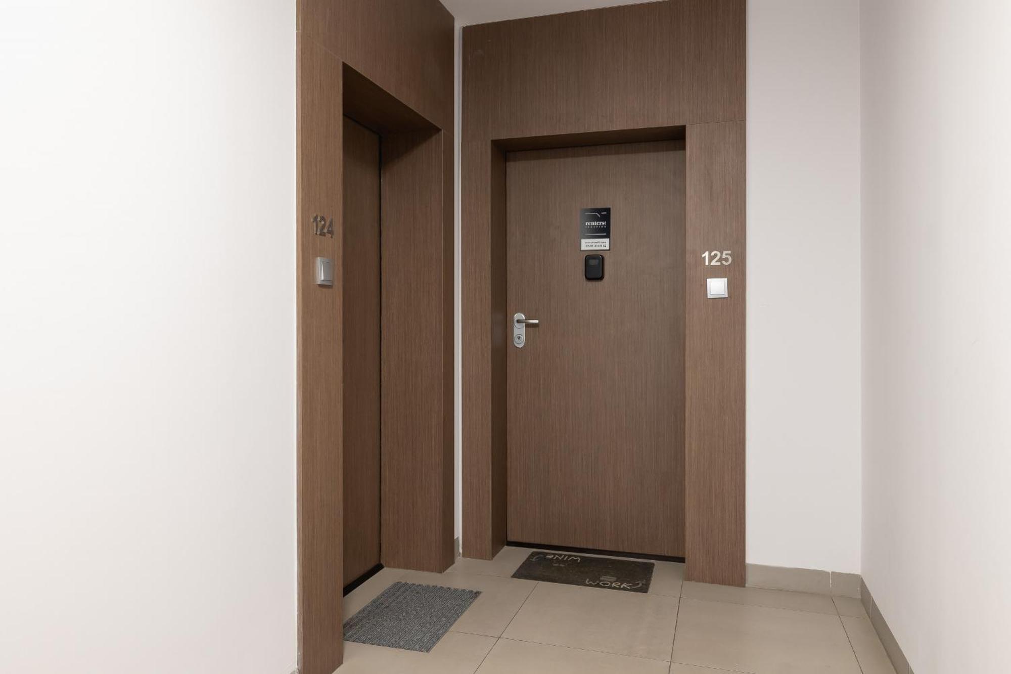 Cracow Pradnik Spacious & Family Apartment With 3 Bedroom By Renters Prestige Krakov Exteriér fotografie